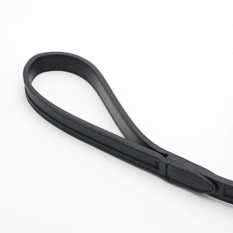 Leather Dog Leash by William Walker | La Nobile | Nero - Pets Own Us - William Walker - 122001 United Kingdom